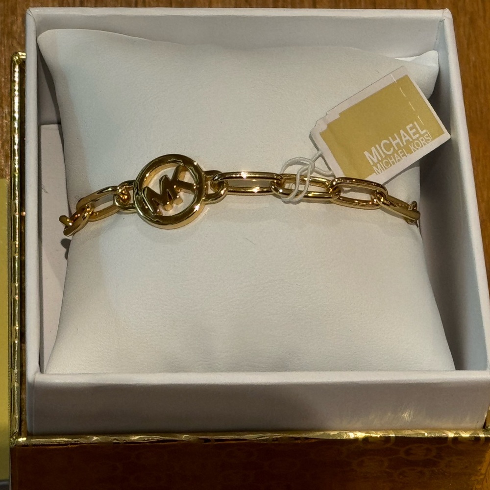 Michael Kors Slide bracelet